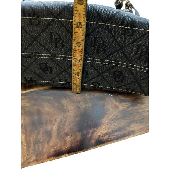 Dooney Bourke Women's Canvas Monogram Shoulder Bag Size - Picture 6 of 11
